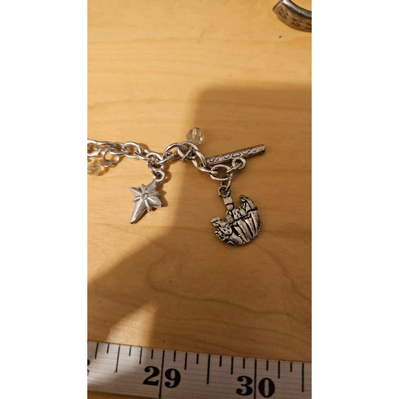 Vintage Nativity Silver tone Charm Bracelet Size 7 - Picture 4 of 7